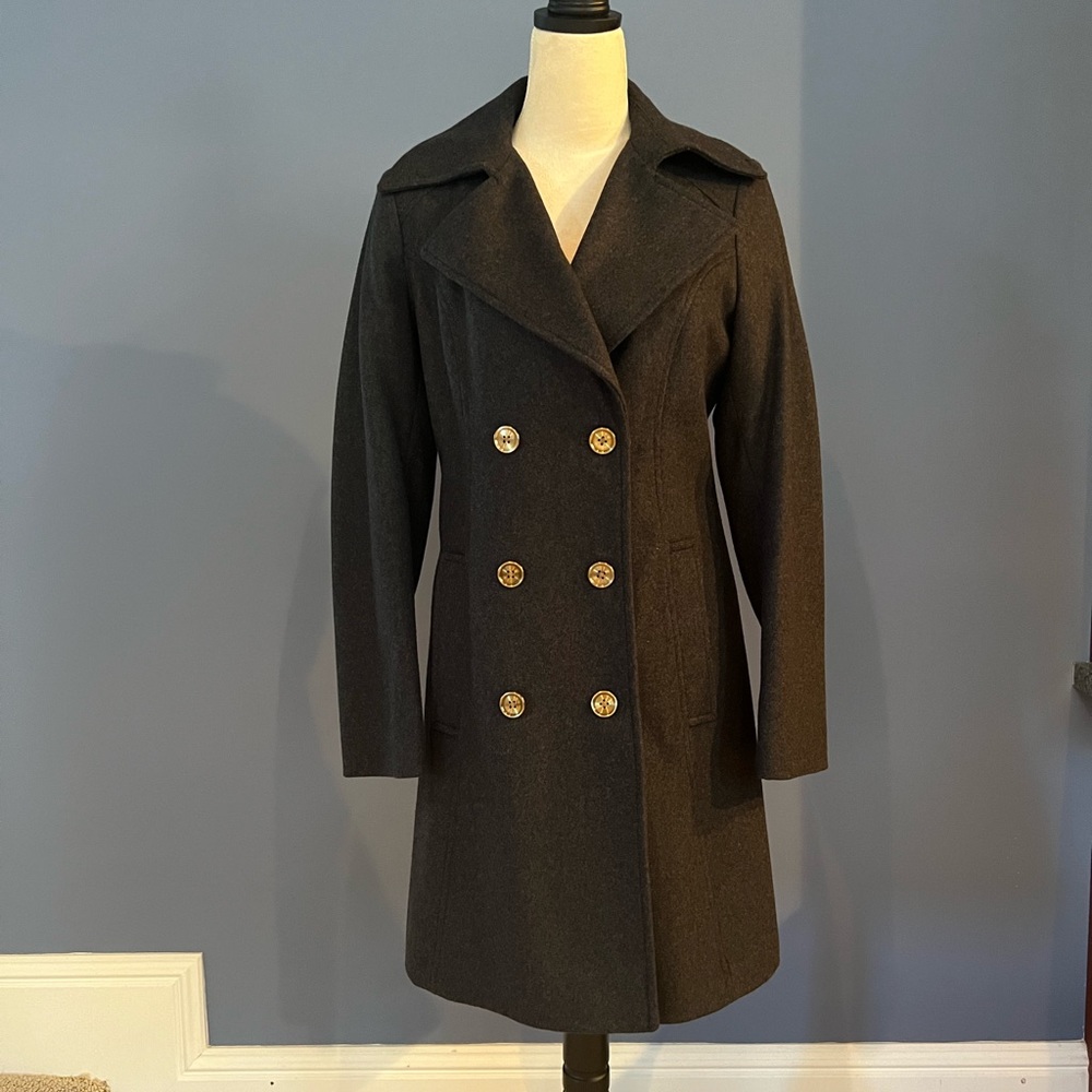 Size Small Liz Claiborne Wool Blend Gray Coat.